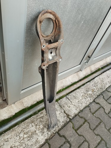 Längslenker hinten - ►►,
