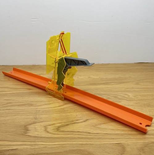 Hot wheels rennbahn - wheels, auto