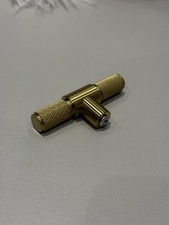 Staub Bräter Knauf, Buster &