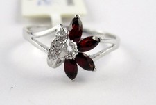 K91 Granat Ring Navette