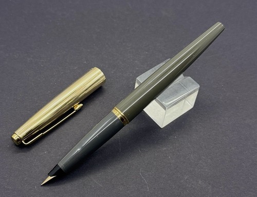 Parker fountain pen gold - parker, pen,