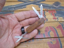 Victorinox Classic SD Swiss