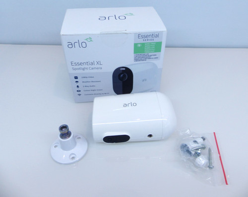 Arlo essential spotlight - essential,