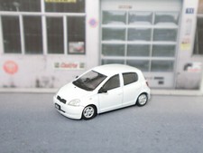 Toyota Yaris 1999 weiß RHD -