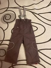 Ski- und  mit Hosenträgern