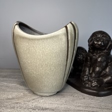 Karlsruhe Cachepot Vase 8”