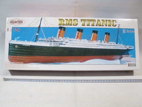 Collection modellbausatz rms - ,