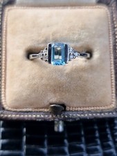 Aquamarin und Diamant Ring