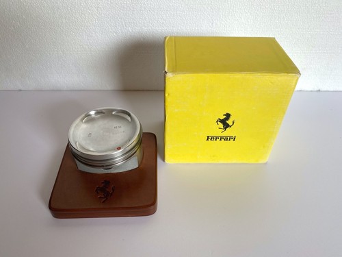 Ferrari briefbeschwerer auf - briefbeschwerer,