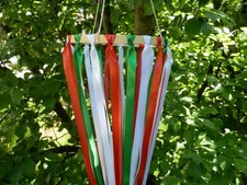 Windspiel aus Satinbänder Garten Balkon Deko bunt Kinderzimmer Geburtstag