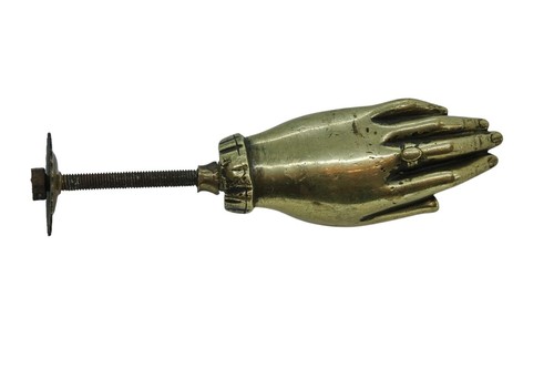 Antiker türklopfer hand mit - antiker,
