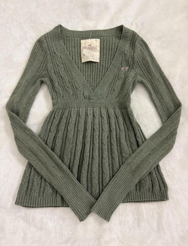 Rare vintage hollister neck - v,