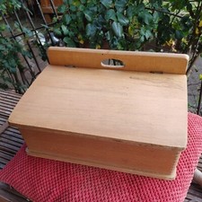 Alter Holz Kasten  Deckelkasten Schuhputzkasten  Aufbewahrung Landhaus  1682