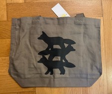 Maison Kitsune Paris Fuchs