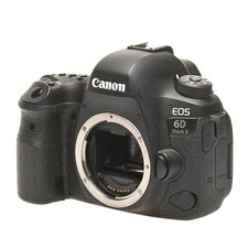 Canon EOS 6D Mark II  ca