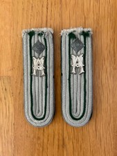 Kragenspiegel/Epauletten hellgrau/grün Militaria 2. Weltkrieg TOPZUSTAND  !!!!