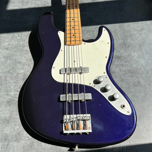 Charvel eov50b made - charvel, in