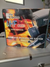 Wireless Microphone System, Headset + Microphone AKG HT80