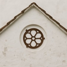 Stallfenster , Fenster , Gussfenster, Giebelfenster  ,Eisenfenster, Blume L