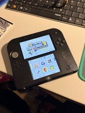 Nintendo 2DS Konsole Schwarz /