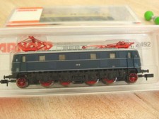 Spur N Arnold  2492 E 19 blau, Bauart Siemens                        