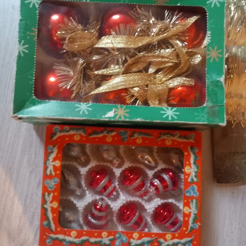 Alte weihnachtskugeln - alte,