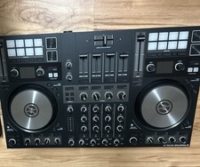 Native Instruments Traktor Kontrol S4 MK3