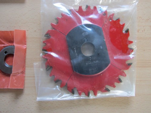 Verstellnuter 200mm x 30 - hw,