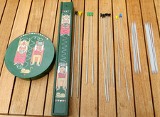 Konvolut Stricknadeln Rundnadeln in dekorativer Holzbox