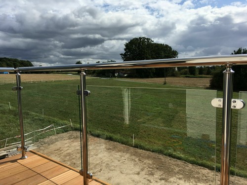 Balkongeländer mit vsg glas - balkongeländer,