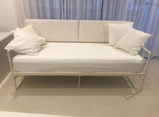 Tagesbett/Bett, weiß-creme, Maße ca. Breite 2 m, Tiefe 95 cm, Höhe 93 cm