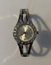 Armbanduhr mit kleinen