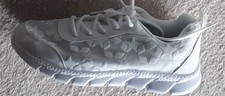 Weiße hübsche orthopädische Sneakers, Turnschuhe Damen, Gr. 42 NEU