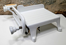 antiker Alleschneider Brot