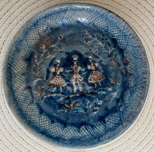 Schleiss Gmunden. Schüssel Durchmesser 14,5 cm H 4,2 cm Trachten Mann und Frauen