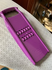 Börner Reibe für Rösti, Kartoffeln, Zucchini, Grob/Fein, in Lila