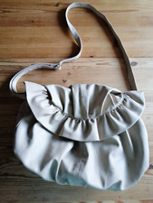 Tasche Handtasche Umhängetasche Schultertasche beige Rüschen 42 x 32