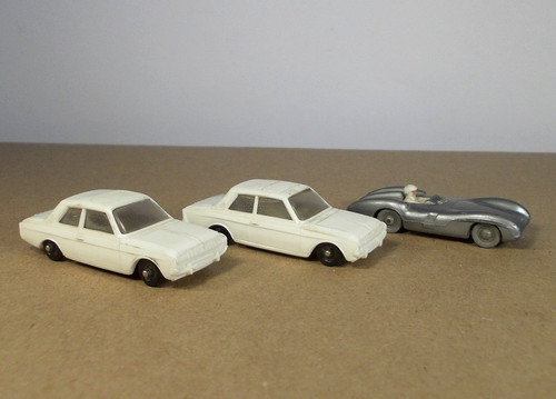 Plastik autos 87 2x - h0,