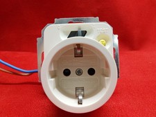 Busch-Jaeger FI-Steckdose