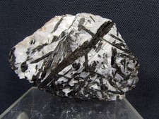 F150    Turmalin (Schörl), Habachtal, Österreich