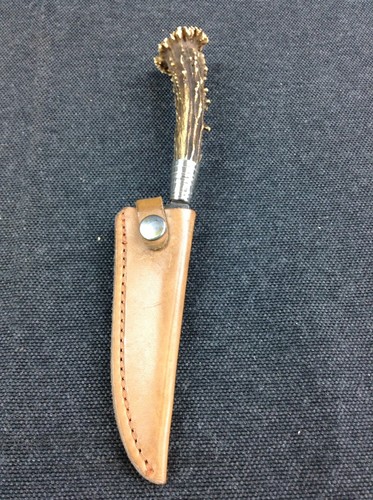 Schönes altes jagdmesser - altes,