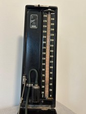 Antikes Blutdruckmessgerät