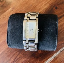 Esprit Damen Armbanduhr Edelstahl Silber Gebraucht