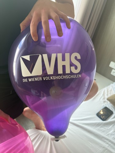 10x vhs balloons - balloons,