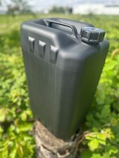 Kanister, 30 Liter, schwarz, Gartenkanister, Wasserkanister, inkl. Verschluss