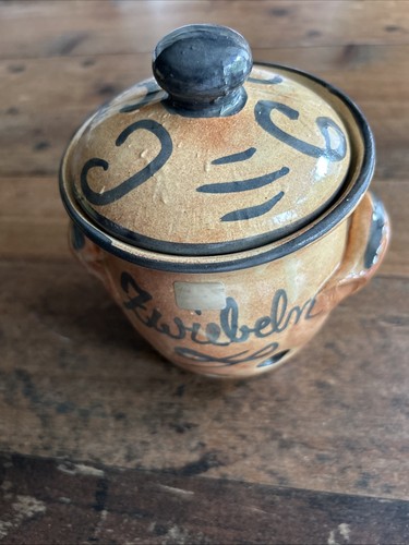 Zwiebeltopf aus keramik - aus,