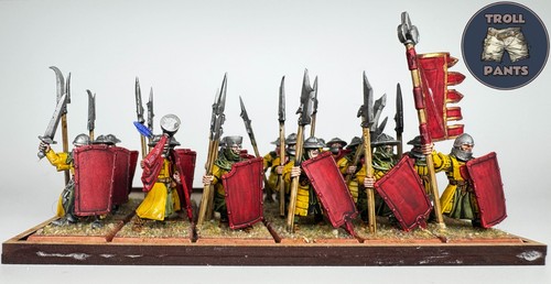 Men arms bretonnia - at,