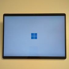 Microsoft Surface Pro 8 13" (128GB SSD, Core i7 1185G7, 8GB RAM)+ PEN