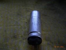 1 Stück Elektrolytkondensator aus Röhrenverstärker 25 uF 500/550 V RFT 904