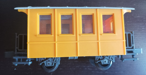 Faller hit train - train, spur